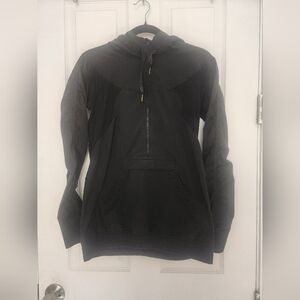 Lululemon coat, size 4, black